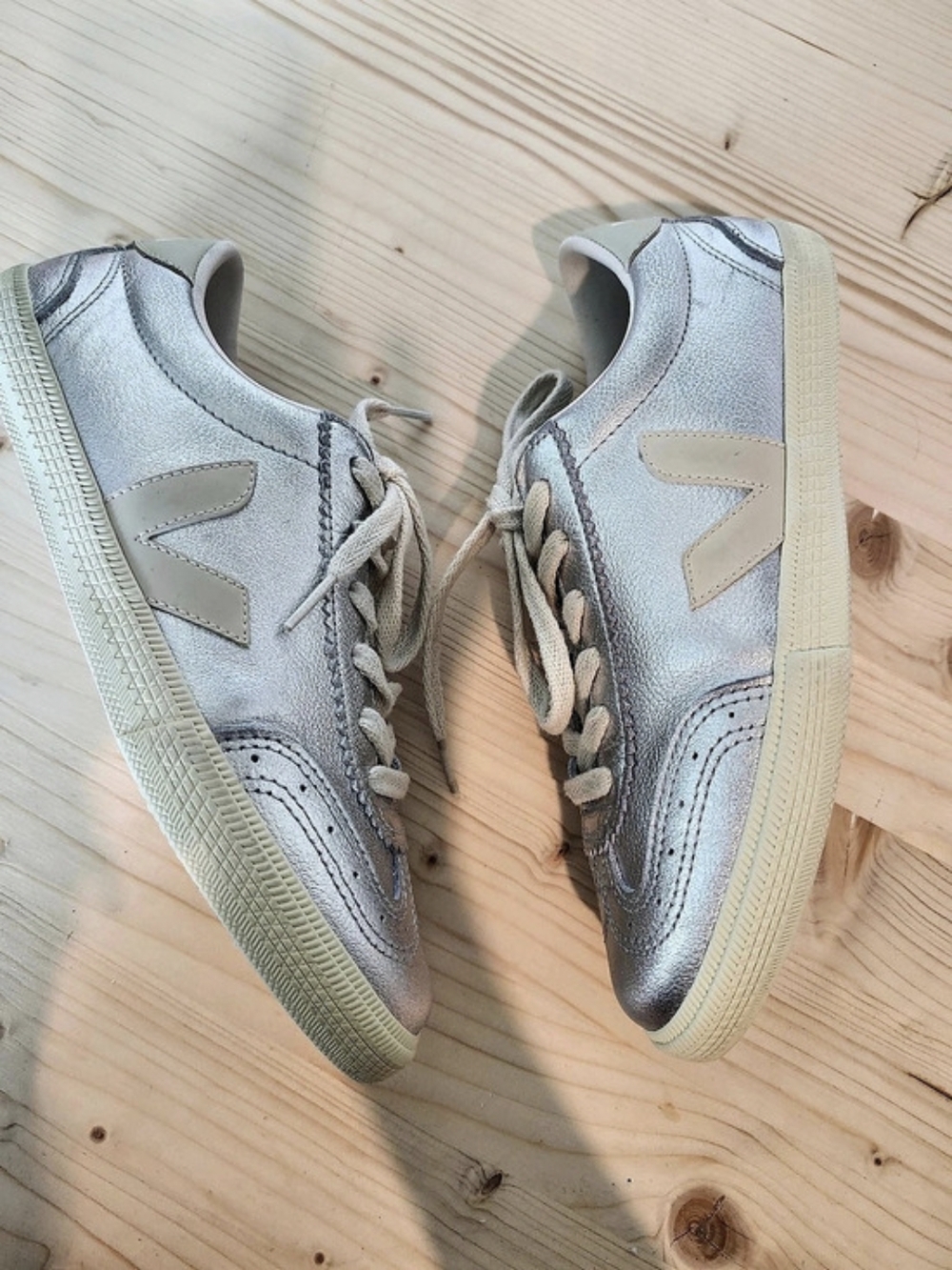 Veja Volley O.T. Leather Sneakers Leather Sneakers Silver & Off-white Women's 6 - Picture 5 of 12